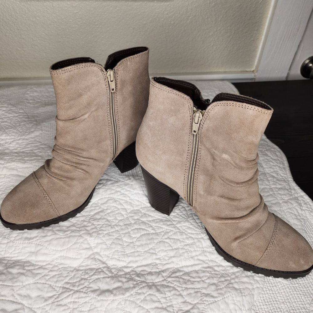 White Mountain Womans Taft Zip Up Ankle Boots Light Taupe Size 10 Booties‎